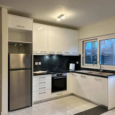 Polyxeni House Apartman *